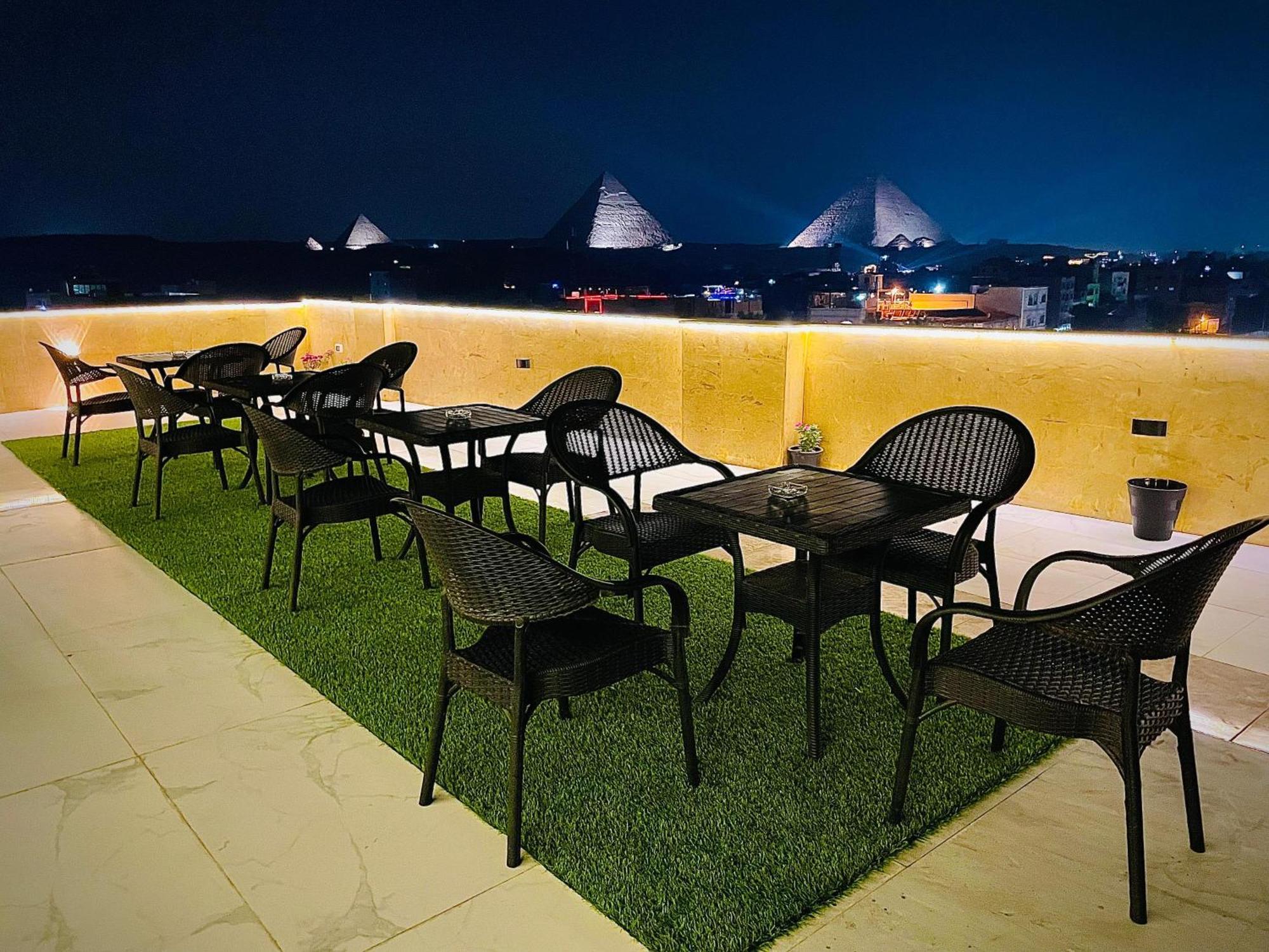 Palm Pyramids View Inn Kafrat al Jabal Exterior photo