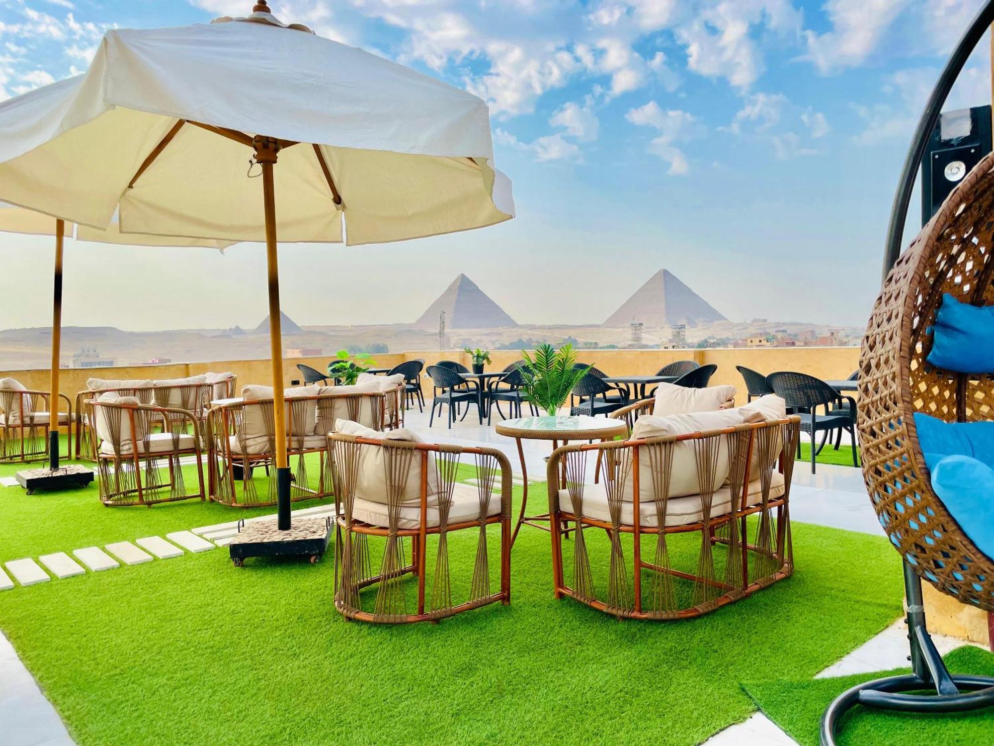 Palm Pyramids View Inn Kafrat al Jabal Exterior photo